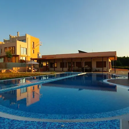 Seagarden Aparthotel 3*