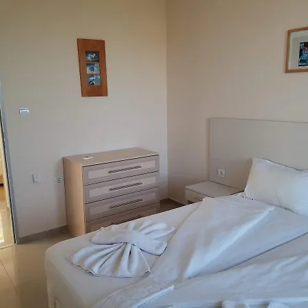 Seagarden Aparthotel 3*
