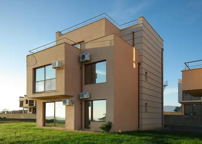 מלון דירות Seagarden 3*