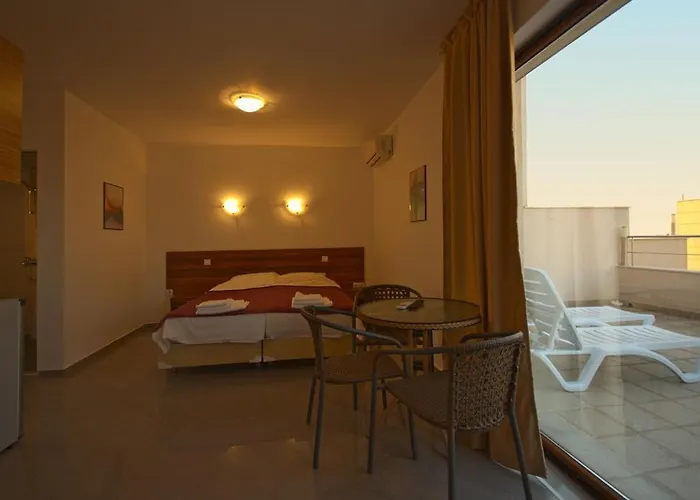 מלון דירות Seagarden לוזנטס