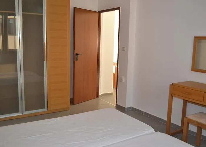 מלון דירות Seagarden 3*