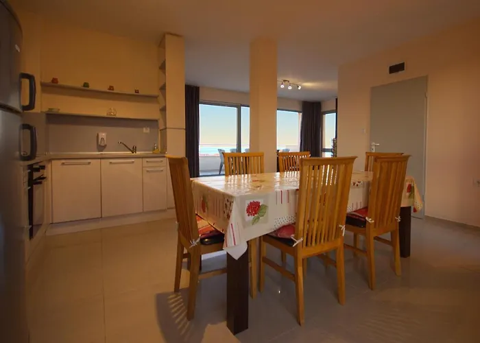 Seagarden מלון דירות לוזנטס